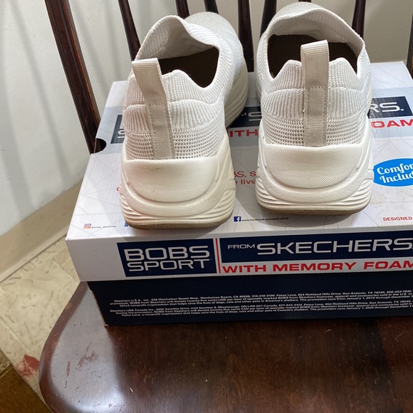 Bob’s Sport Skechers Sparrow 2.0 EUC - Picture 2 of 5